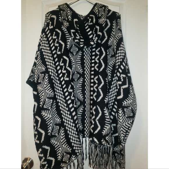 Tribal/Aztec Poncho Cape Sweater w/ Hood! - Picture 2 of 3